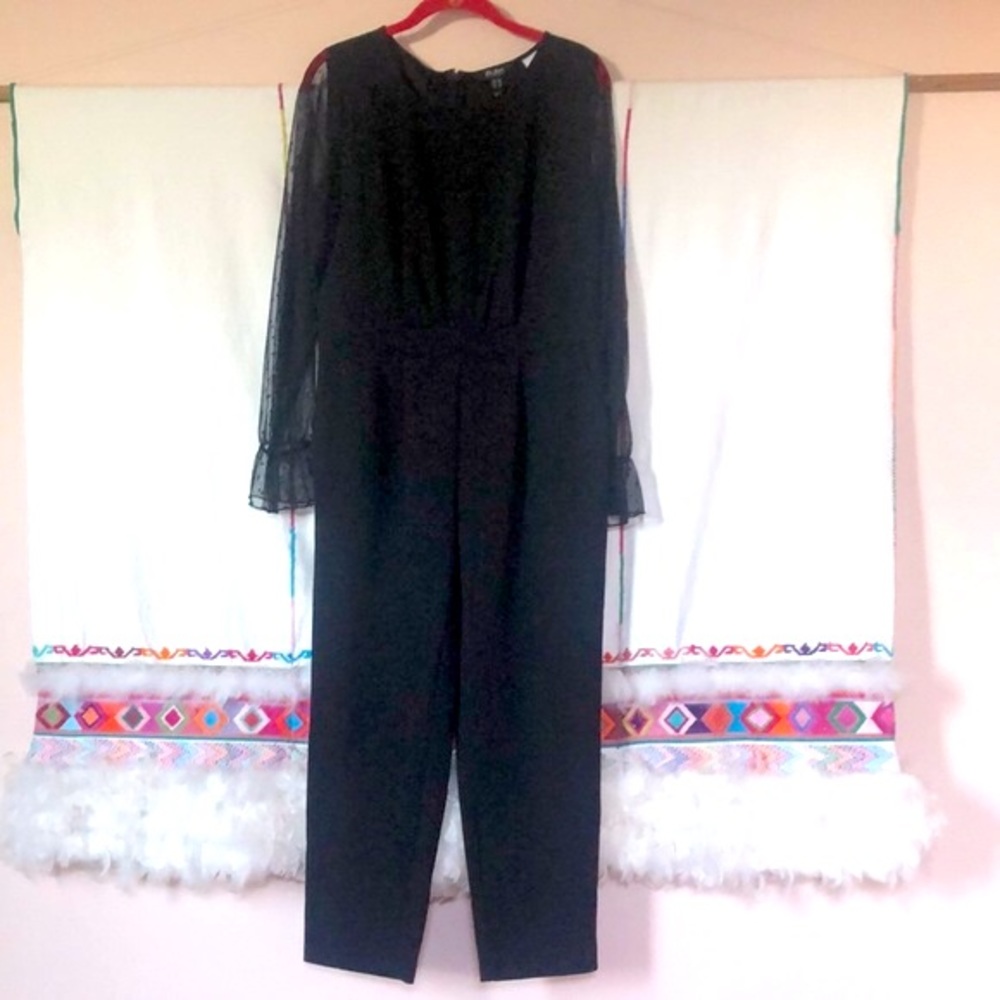 🔥NWOT🔥 Du Jour Straight Leg Jumpsuit with Ruffled Dot Lace Sleeves w/ Pockets